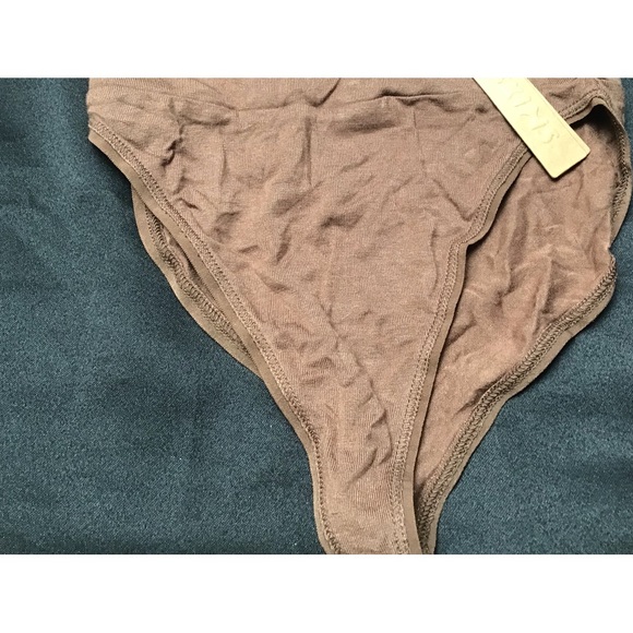 Skims NWT Lot #24 with Three Briefs size XS  (BRF-0761) - Picture 2 of 4